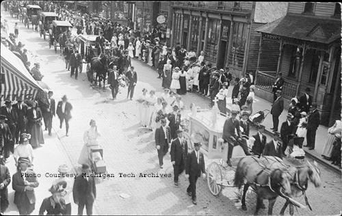Funeral procession in Calumet for Putrich and Tijan, the victims of the Seeberville murders. (Photo courtesy of the Michigan Tech Archives, Keweenaw Digital Archives)